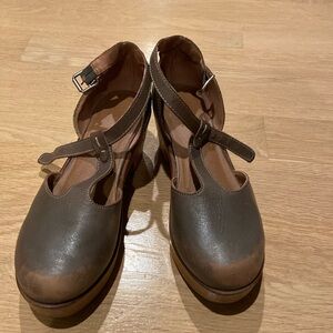 Kelsi Dagger Brooklyn Casablanca Clogs